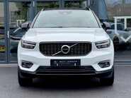 Volvo XC40 T4 R-DESIGN PRO 42