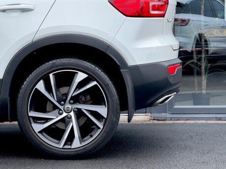 Volvo XC40 T4 R-DESIGN PRO 44