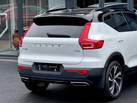 Volvo XC40 T4 R-DESIGN PRO 45