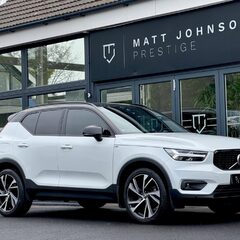 Volvo XC40 T4 R-DESIGN PRO 1