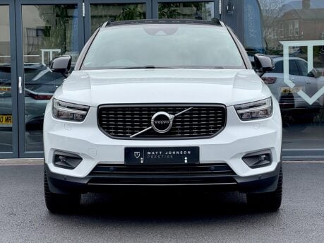 Volvo XC40 T4 R-DESIGN PRO 42