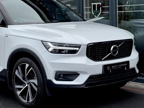 Volvo XC40 T4 R-DESIGN PRO 5