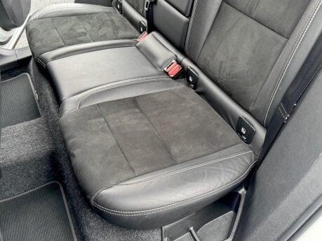 Volvo XC40 T4 R-DESIGN PRO 10