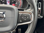 Volvo XC40 T4 R-DESIGN PRO 28