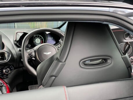 Aston Martin Vantage V8 16