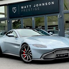Aston Martin Vantage V8 4