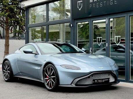 Aston Martin Vantage V8 34