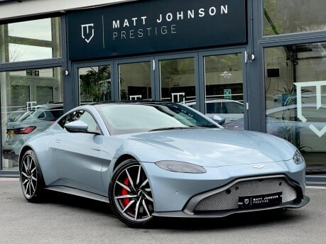 Aston Martin Vantage V8 35