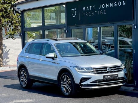 Volkswagen Tiguan ELEGANCE TSI DSG 1