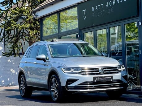 Volkswagen Tiguan ELEGANCE TSI DSG 8