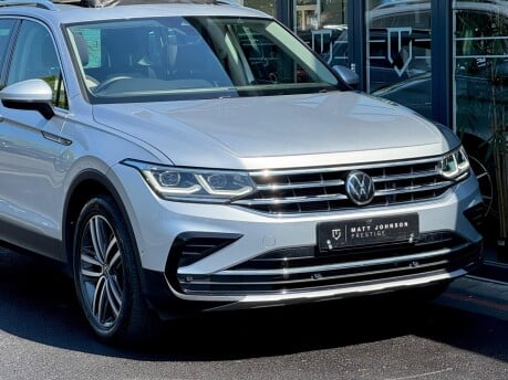 Volkswagen Tiguan ELEGANCE TSI DSG 6
