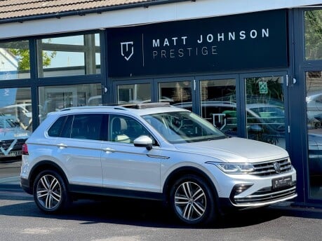 Volkswagen Tiguan ELEGANCE TSI DSG 10