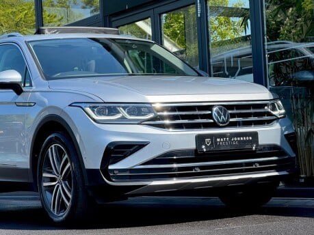 Volkswagen Tiguan ELEGANCE TSI DSG 11