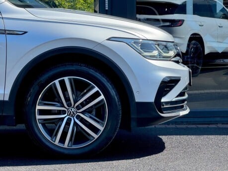 Volkswagen Tiguan ELEGANCE TSI DSG 15