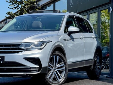 Volkswagen Tiguan ELEGANCE TSI DSG 27