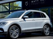 Volkswagen Tiguan ELEGANCE TSI DSG 31