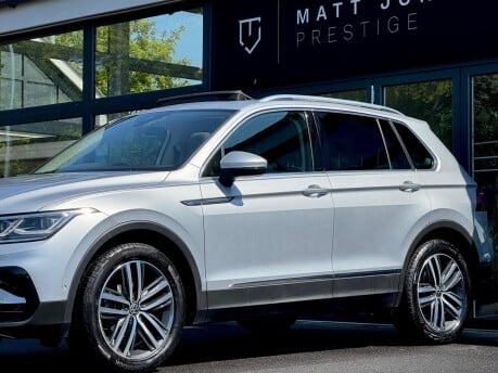 Volkswagen Tiguan ELEGANCE TSI DSG 31