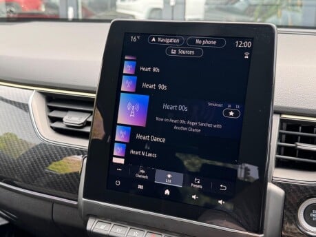 Renault Arkana E-TECH ENGINEERED 33