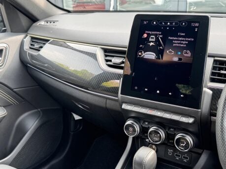 Renault Arkana E-TECH ENGINEERED 35
