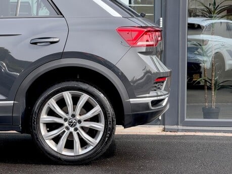 Volkswagen T-Roc SEL TSI 4MOTION DSG 49