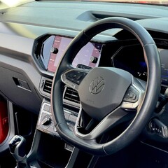 Volkswagen T-Cross SE TSI 2