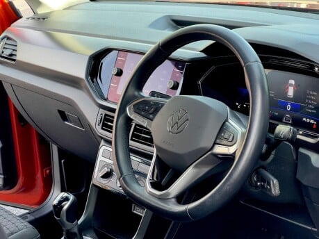 Volkswagen T-Cross SE TSI 3
