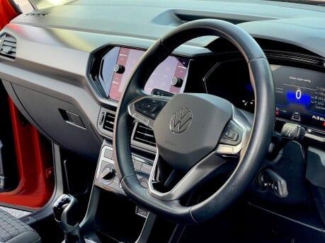 Volkswagen T-Cross SE TSI 7