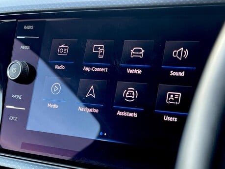 Volkswagen T-Cross SE TSI 9