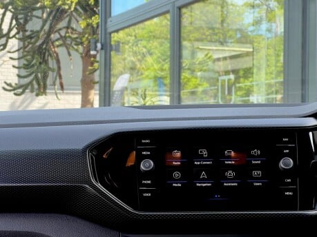 Volkswagen T-Cross SE TSI 15