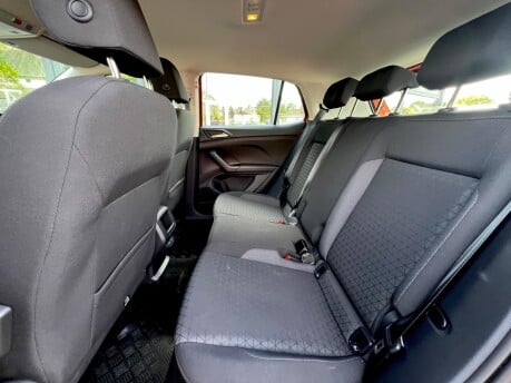 Volkswagen T-Cross SE TSI 18