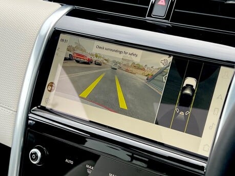 Land Rover Discovery Sport R-DYNAMIC SE PHEV 4