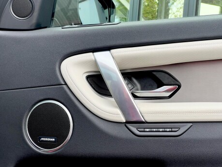Land Rover Discovery Sport R-DYNAMIC SE PHEV 11