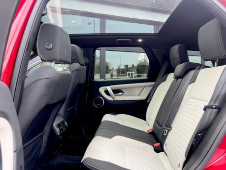 Land Rover Discovery Sport R-DYNAMIC SE PHEV 16