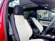 Land Rover Discovery Sport R-DYNAMIC SE PHEV 31