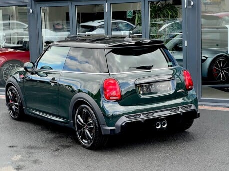 Mini Hatch JOHN COOPER WORKS 17