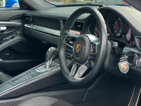 Porsche 911 CARRERA 4S PDK 34