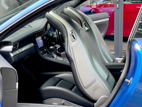 Porsche 911 CARRERA 4S PDK 7