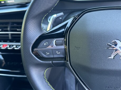 Peugeot 2008 PURETECH S/S GT 9