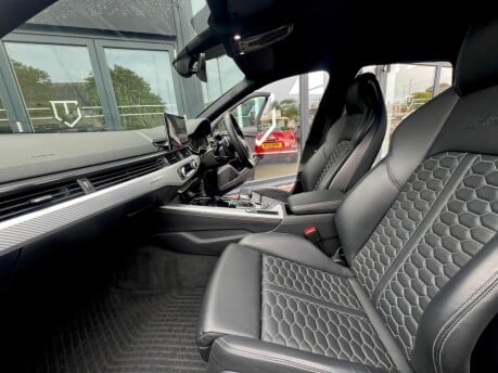 Audi RS4 RS 4 TFSI QUATTRO 28