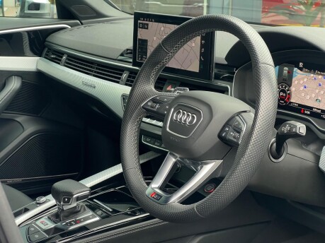 Audi RS4 RS 4 TFSI QUATTRO 38