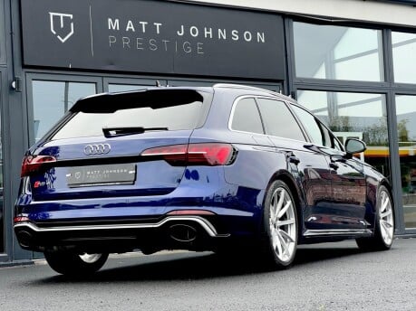 Audi RS4 RS 4 TFSI QUATTRO 2