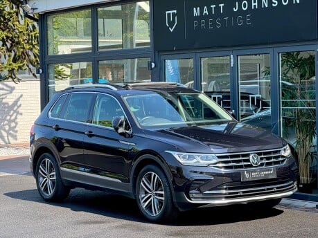 Volkswagen Tiguan ELEGANCE TSI DSG 1
