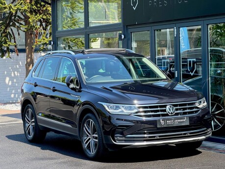 Volkswagen Tiguan ELEGANCE TSI DSG 11