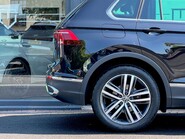 Volkswagen Tiguan ELEGANCE TSI DSG 25