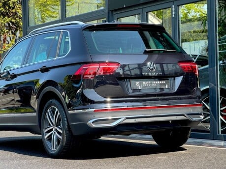 Volkswagen Tiguan ELEGANCE TSI DSG 41