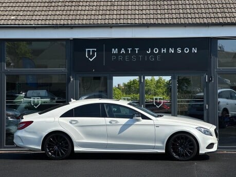 Mercedes-Benz CLS CLS220 D AMG LINE PREMIUM PLUS 4