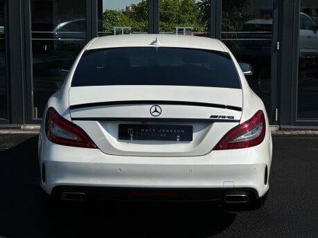 Mercedes-Benz CLS CLS220 D AMG LINE PREMIUM PLUS 6