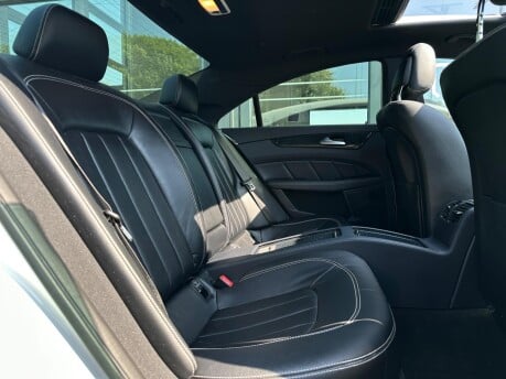 Mercedes-Benz CLS CLS220 D AMG LINE PREMIUM PLUS 22