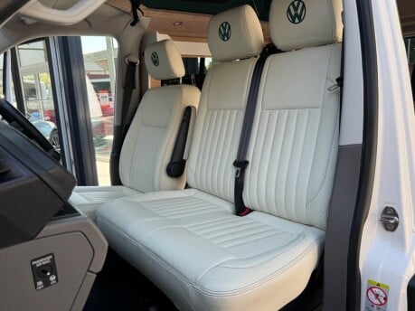 Volkswagen Transporter T28 TDI P/V HIGHLINE 5