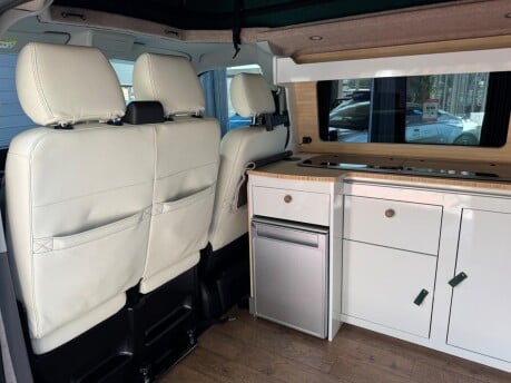 Volkswagen Transporter T28 TDI P/V HIGHLINE 7